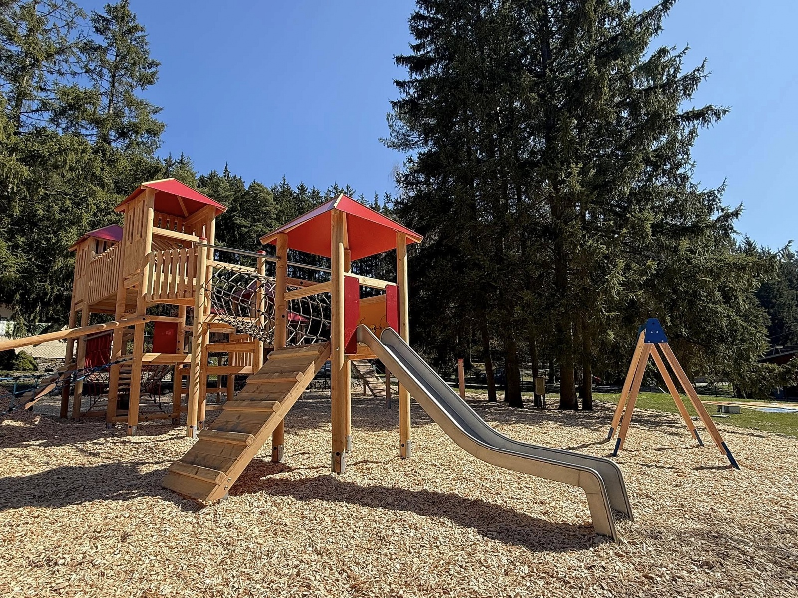 Dětské hřiště otevíráme již 18.4.2025